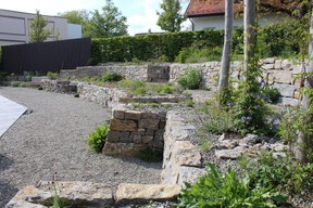 Scheuermann-Naturstein-Showroom-Mauern-Rustikal-21